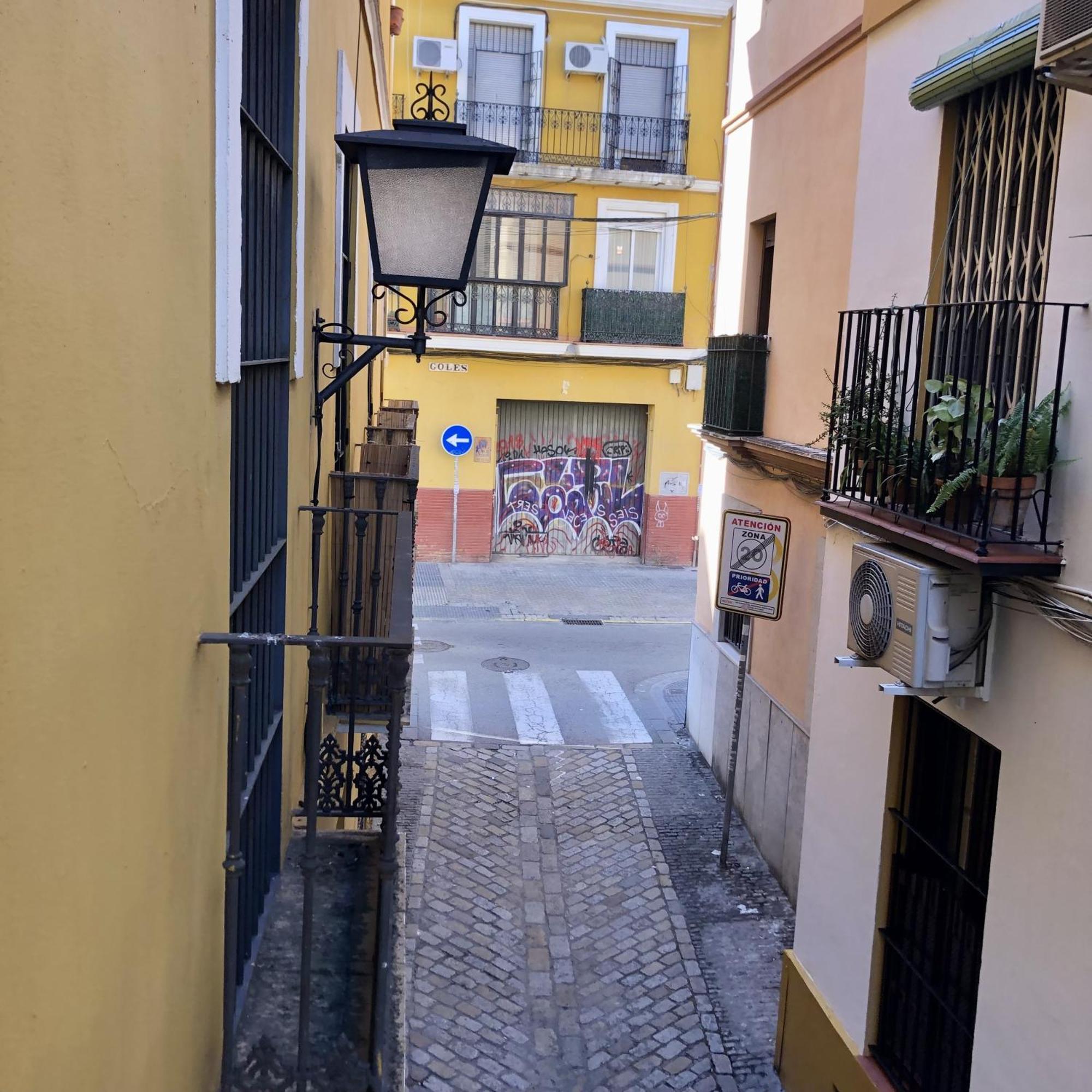 Apartamentos Alfaqueque B Sevilla Buitenkant foto