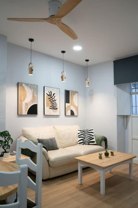 Apartamentos Alfaqueque B Sevilla Buitenkant foto
