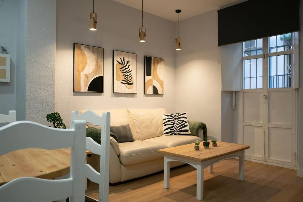 Apartamentos Alfaqueque B Sevilla Buitenkant foto